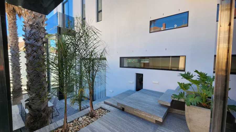 3 Bedroom Property for Sale in Bantry Bay Western Cape
